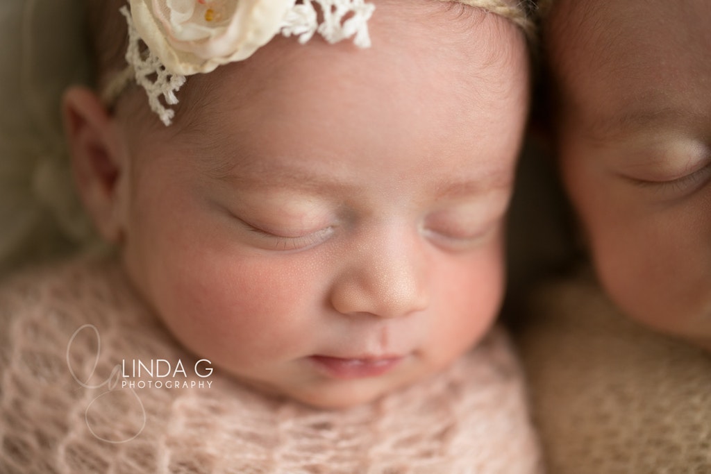 Linda G Photography twins 10